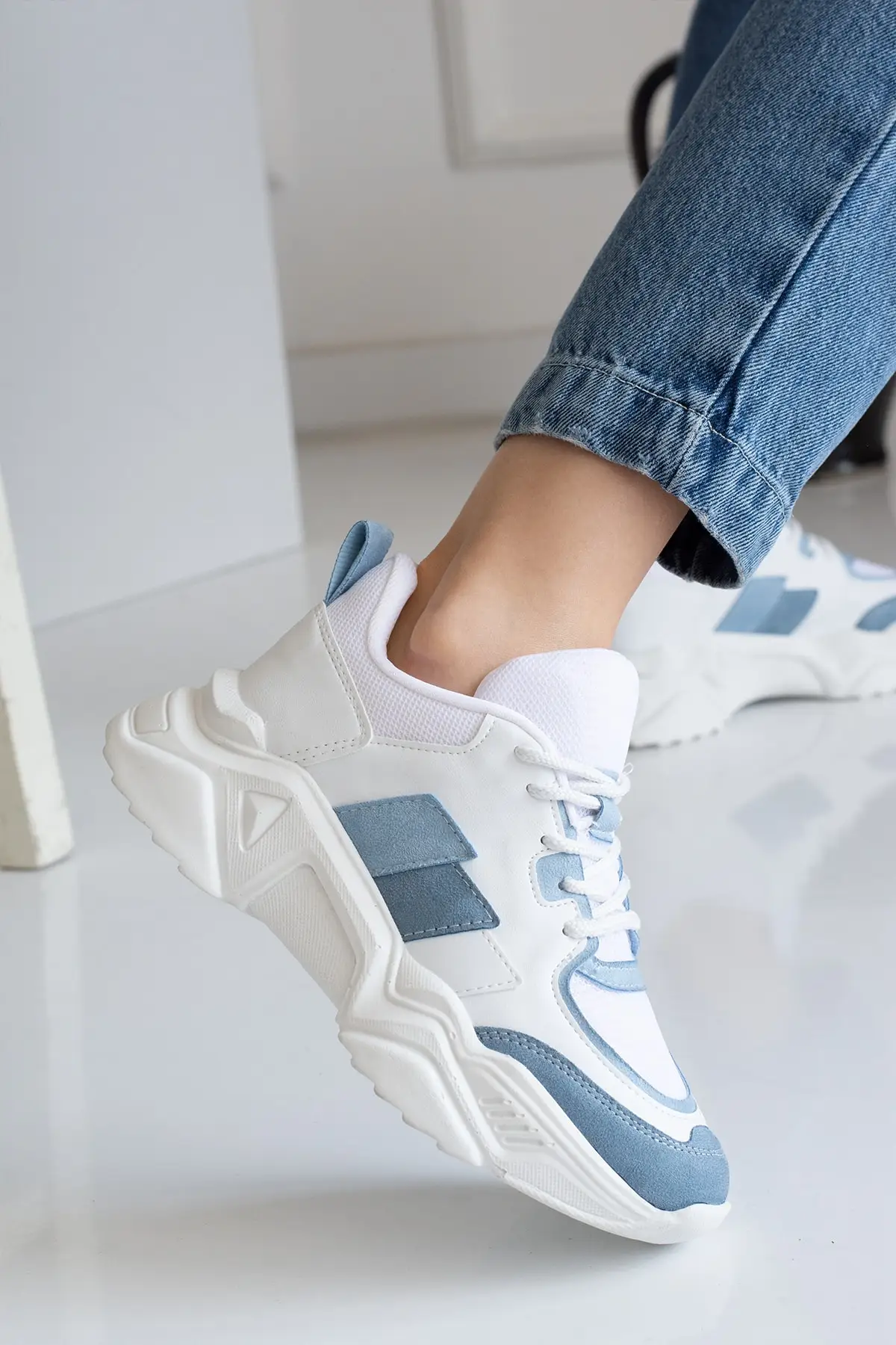 Summer Shoes Ladies 2022 Sneakers Women's Sports 2022 Fashion Medium Heel Blue High-Sole Novelty Casual Woman Loafers Heel
Summer Shoes Ladies 2022 Sneakers Women's Sports 2022 Fashion Medium Heel Blue High-Sole Novelty Casual Woman Loafers Heel