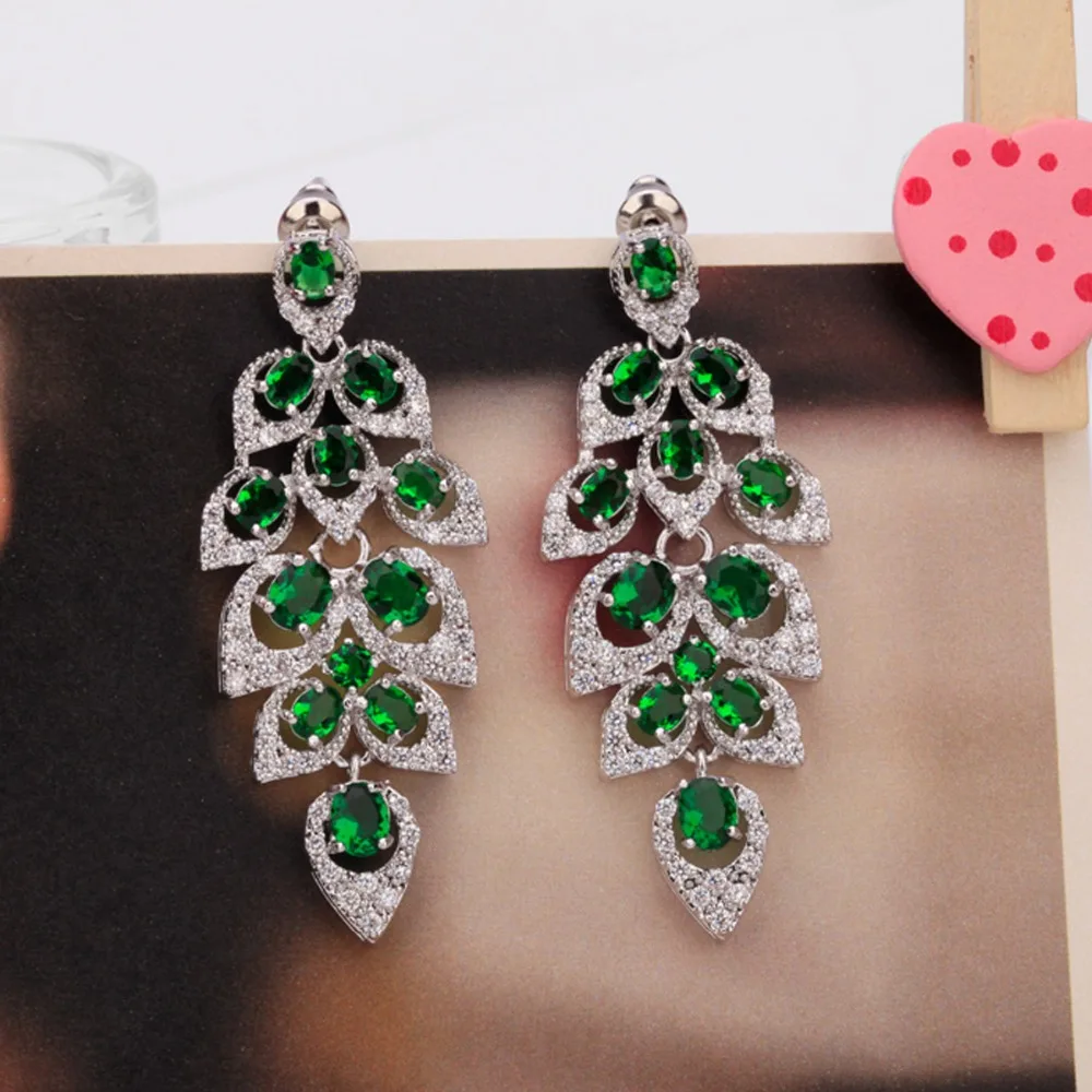 Fashion Elegant New Long Leaf Green Cubic Zirconia Pendant Drop Earring For Women Jewelry White Gold Color Fashion Jewelry E-259
Fashion Elegant New Long Leaf Green Cubic Zirconia Pendant Drop Earring For Women Jewelry White Gold Color Fashion Jewelry E-259