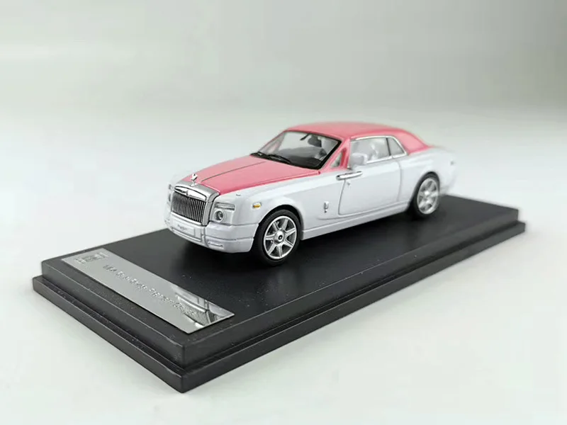 Original alloy car 1:64 Rolls-Royce Phantom Phantom two-door luxury sedan simulation car model collection decoration gift
Original alloy car 1:64 Rolls-Royce Phantom Phantom two-door luxury sedan simulation car model collection decoration gift