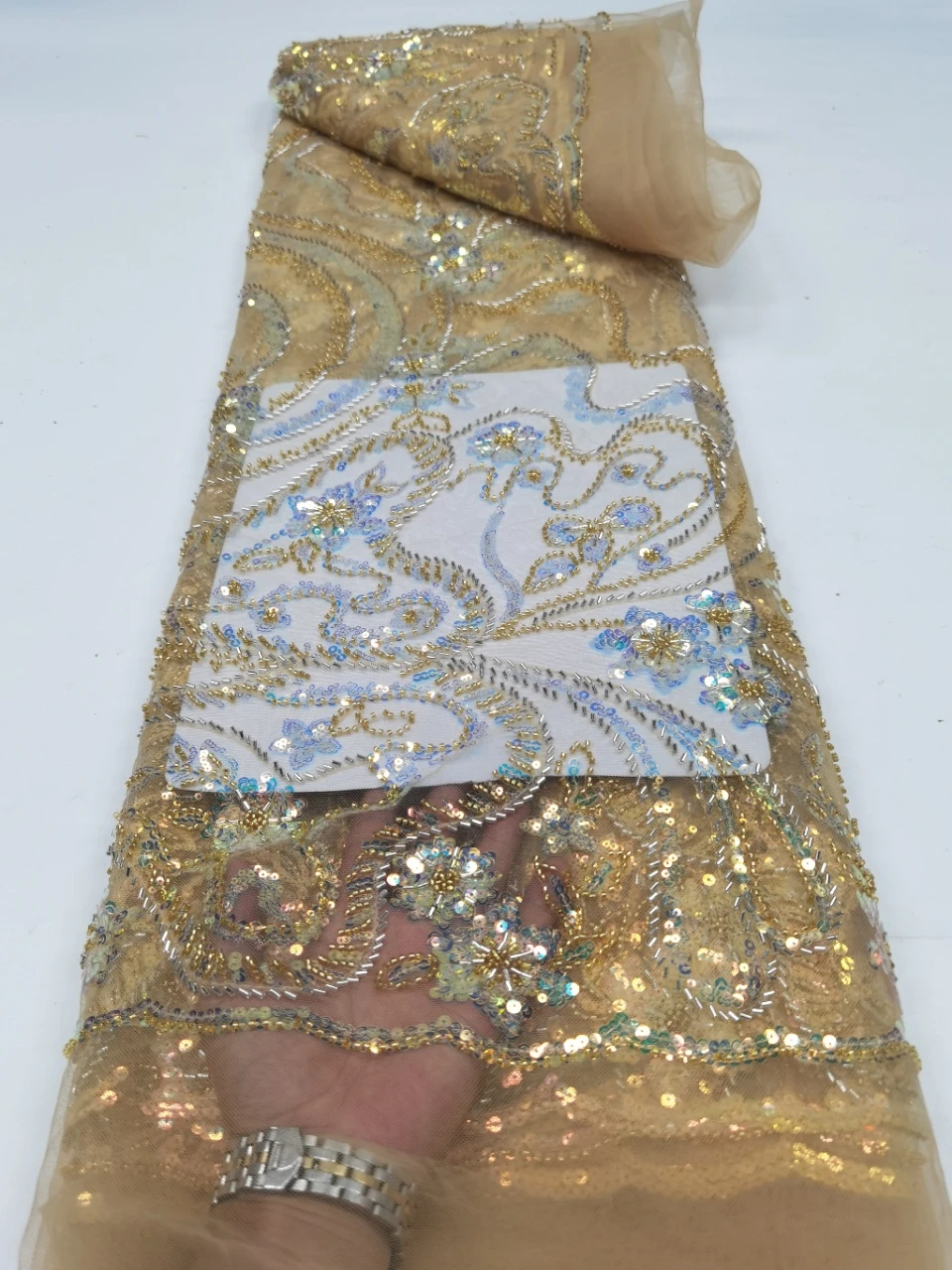 2023 Высококачественная африканская нигерийская кружевная ткань, вышивка, тюль, чистый свадебное платье, гипюр, блестки для шитья бусин, 5 ярд...
2023 Высококачественная африканская нигерийская кружевная ткань, вышивка, тюль, чистый свадебное платье, гипюр, блестки для шитья бусин, 5 ярд...