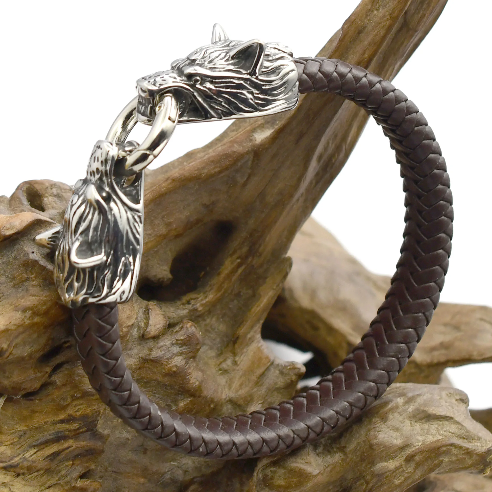 Viking Stainless Steel Wolf Head Wide Leather Chain Bracelet Men's Fashion Bracelet Length Optional 19cm.21cm.23cm
Viking Stainless Steel Wolf Head Wide Leather Chain Bracelet Men's Fashion Bracelet Length Optional 19cm.21cm.23cm
