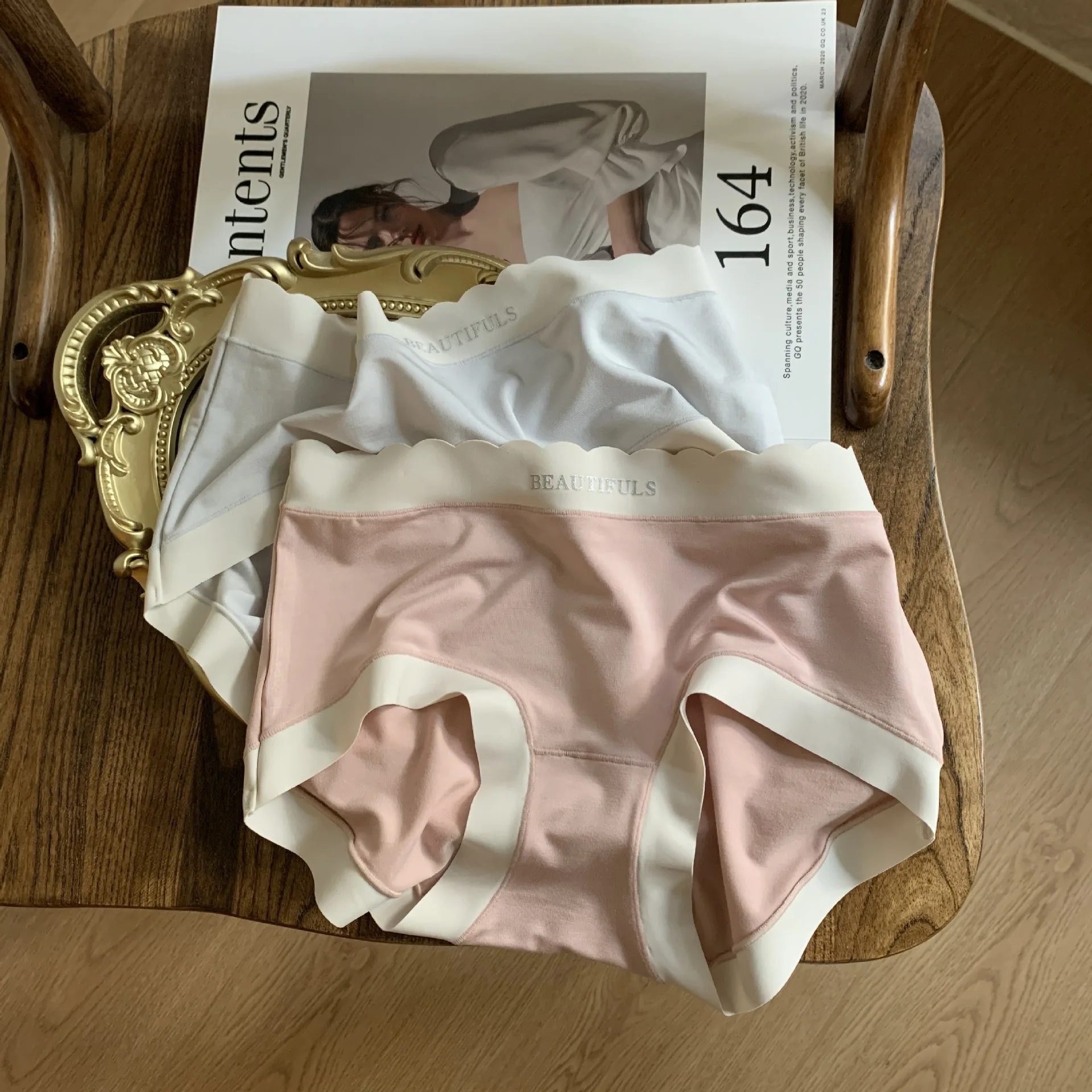 Girls' Underwear Antibacterial Traceless Hip Wrap Comfortable Printing High Elastic Soft Middle Waist Women Briefs Ladies Shorts
Girls' Underwear Antibacterial Traceless Hip Wrap Comfortable Printing High Elastic Soft Middle Waist Women Briefs Ladies Shorts