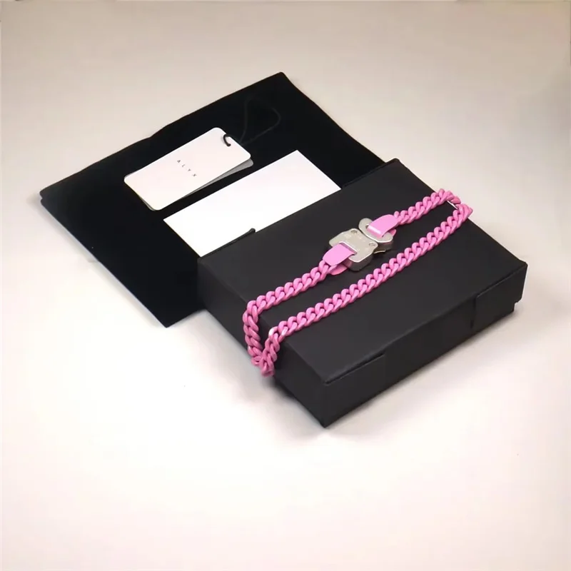 

hip-hop 23SS Pink NEW 1017 ALYX 9SM Men Women Ceramic Baking Buckle Alyx Necklace Patchwork Chain