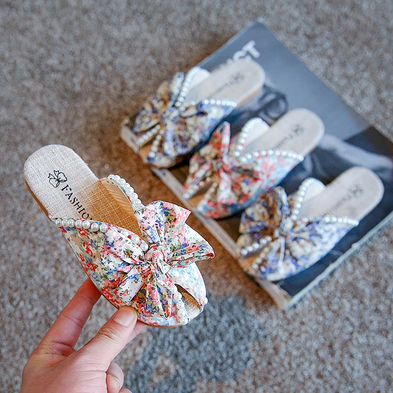 Girls Summer Slippers Princess Sweet Fashion Kids Beach Sandals 2022 Summer Brand Slip-on Outdoor Slippers Floral Bowtie Pearls
Girls Summer Slippers Princess Sweet Fashion Kids Beach Sandals 2022 Summer Brand Slip-on Outdoor Slippers Floral Bowtie Pearls