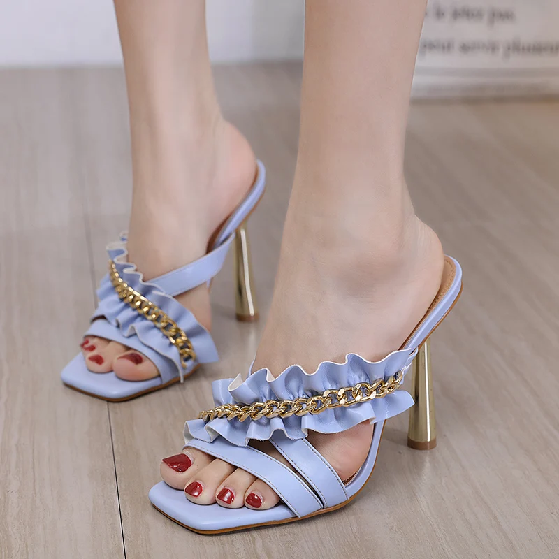 2021 Summer Slippers Women Sexy High Heels Chain Sandals Female Shoes Heels Open Toe Casual Sandals Thin Heels Large Size 35~42
2021 Summer Slippers Women Sexy High Heels Chain Sandals Female Shoes Heels Open Toe Casual Sandals Thin Heels Large Size 35~42