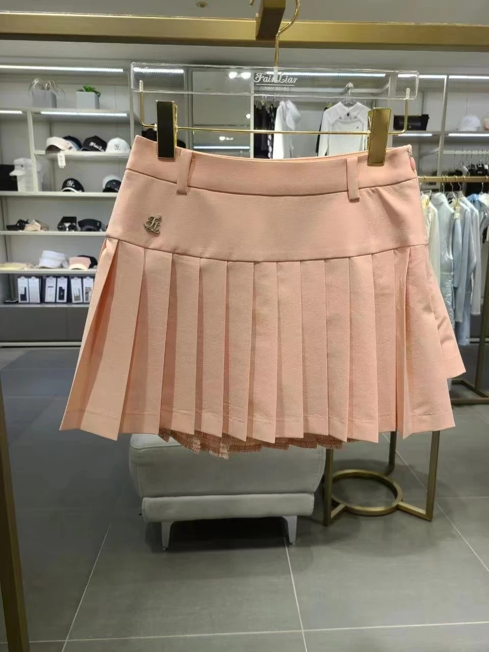 FAIRLIAR Korean Original Single Golf Clothing Ladies Autumn Korean Version of the Slim Slim Skirt Pants Anti-light and Quick-dry
FAIRLIAR Korean Original Single Golf Clothing Ladies Autumn Korean Version of the Slim Slim Skirt Pants Anti-light and Quick-dry