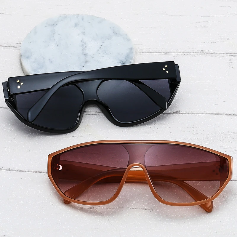 Men and Women Outdoor UV Protection Glasses Windproof PC Sunglasses Fashion Large Frame Sunglasses Driving Fishing Party Glasses
Men and Women Outdoor UV Protection Glasses Windproof PC Sunglasses Fashion Large Frame Sunglasses Driving Fishing Party Glasses