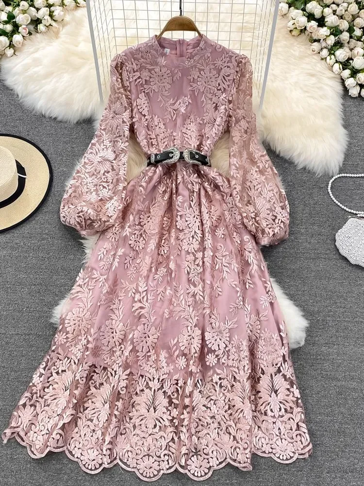 High Quality Embroidery Flower Dress Spring Fall Women Stand See Through Lantern Sleeve Pink Mesh Party Vestidos With Belt
High Quality Embroidery Flower Dress Spring Fall Women Stand See Through Lantern Sleeve Pink Mesh Party Vestidos With Belt