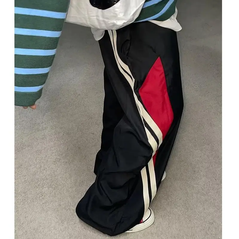 Y2K Women Streetwear Chic Cargo Korean Harajuku Casual Parachute Tech Pants for Men Sweatpants Wide Leg Joggers Trousers Clothes
Y2K Women Streetwear Chic Cargo Korean Harajuku Casual Parachute Tech Pants for Men Sweatpants Wide Leg Joggers Trousers Clothes