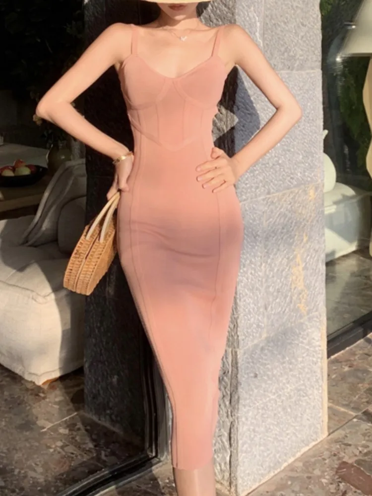 Elegant Women Knitted Midi Summer Dress Spaghetti Strap Bodycon Slim Party Vestidos Femme Fashion Sexy Vintage Beach Clothes
Elegant Women Knitted Midi Summer Dress Spaghetti Strap Bodycon Slim Party Vestidos Femme Fashion Sexy Vintage Beach Clothes