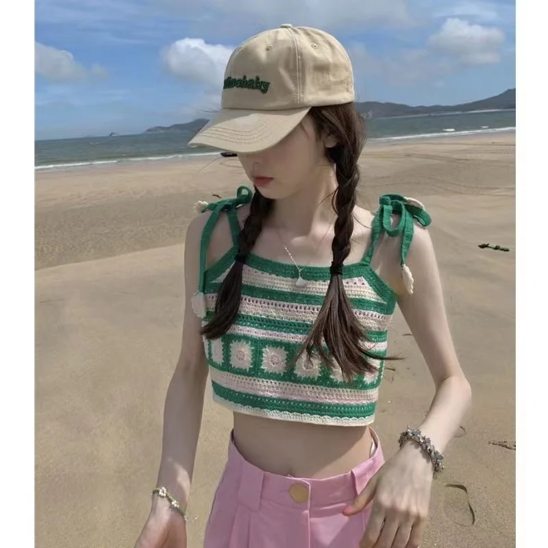 Holiday style striped knitted suspender for women's loose and versatile ethnic style hollowed out sleeveless top short tank top
Holiday style striped knitted suspender for women's loose and versatile ethnic style hollowed out sleeveless top short tank top