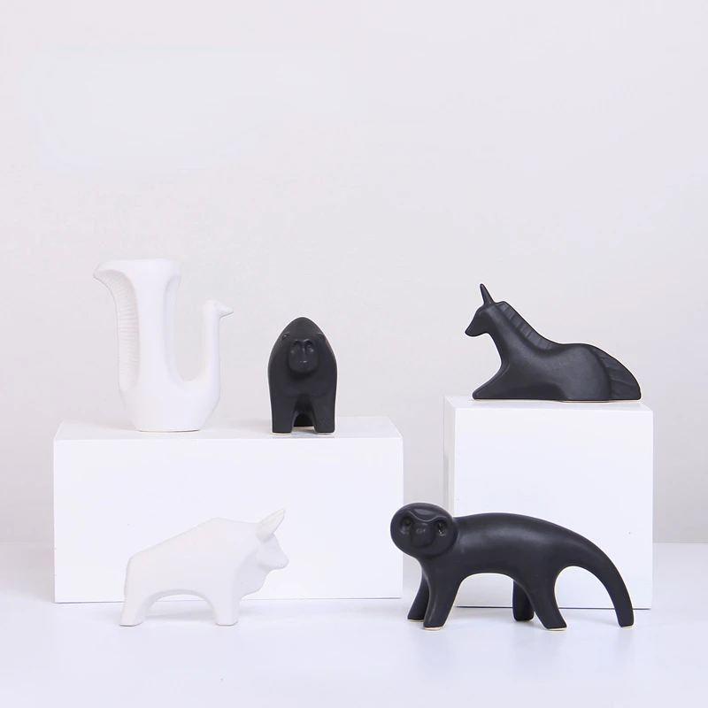 Nordic Cute Ceramic Small Animal Sculpture Ornaments Simple Home Accessories Living Room Desktop Bedroom Office Handicraft Gifts
Nordic Cute Ceramic Small Animal Sculpture Ornaments Simple Home Accessories Living Room Desktop Bedroom Office Handicraft Gifts