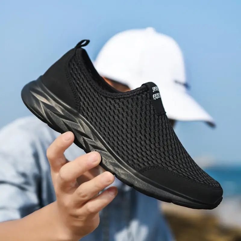 Кроссовки мужские с низким вырезом, спортивные мокасины, эластичная Вулканизация, на шнуровке, кроссовки унисекс, большие размеры 44 45 46
Кроссовки мужские с низким вырезом, спортивные мокасины, эластичная Вулканизация, на шнуровке, кроссовки унисекс, большие размеры 44 45 46