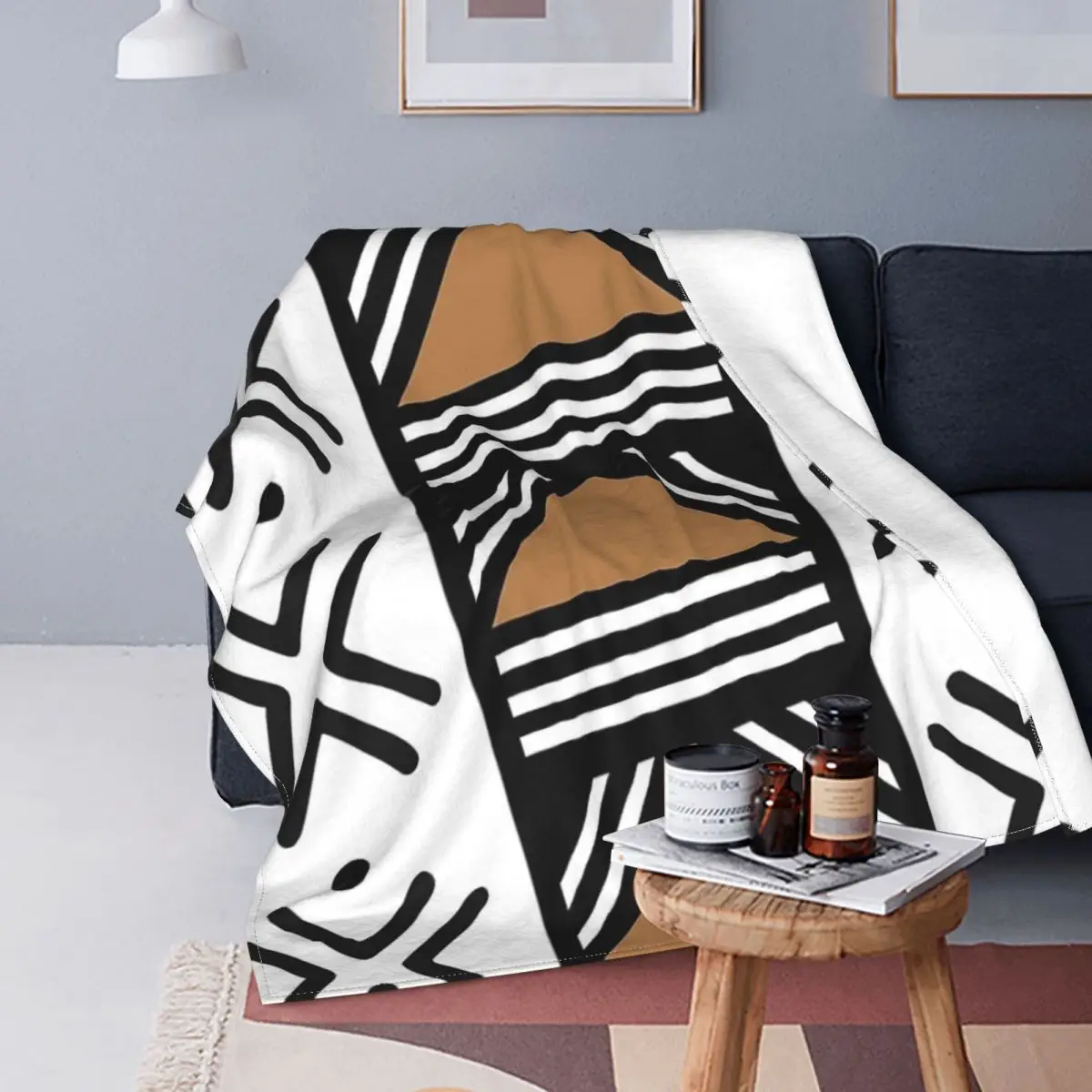 African Tribal Bogolan Pattern Blanket Flannel Super Soft Throw Blankets Sofa Throw Blanket For Couch Throws Bedspread Quilt
African Tribal Bogolan Pattern Blanket Flannel Super Soft Throw Blankets Sofa Throw Blanket For Couch Throws Bedspread Quilt