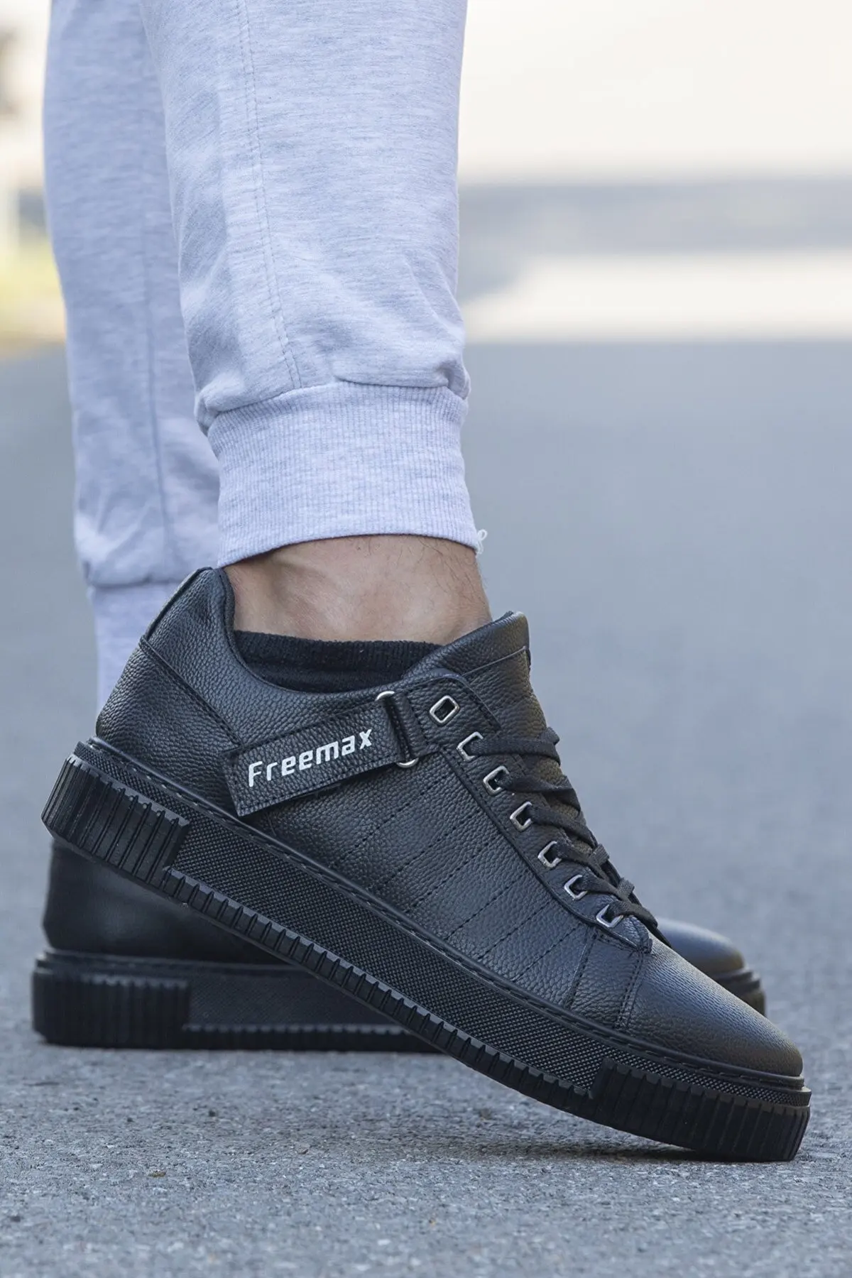 Comfortable Breathable Walking Sneakers New Men Casual Trend 2022 Summer Shoes Lace up Men Shoes Lightweight Zapatos
Comfortable Breathable Walking Sneakers New Men Casual Trend 2022 Summer Shoes Lace up Men Shoes Lightweight Zapatos