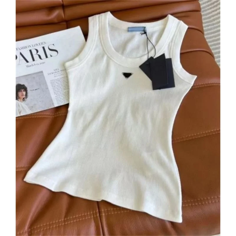 68686 Women Black White Summer Elastic Fine Rib Knit Vest Versatile Top TankFashion Classic Luxury Designer
68686 Women Black White Summer Elastic Fine Rib Knit Vest Versatile Top TankFashion Classic Luxury Designer