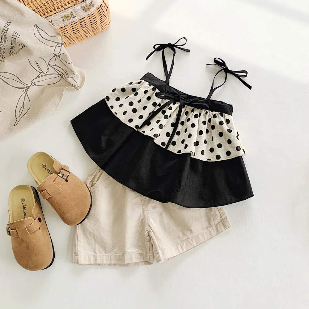 

Girls' Korean Fashion Suit 2023 Summer Thin Polka Dot Brace Top Apricot Shorts Baby Two-Piece Suit Tide
