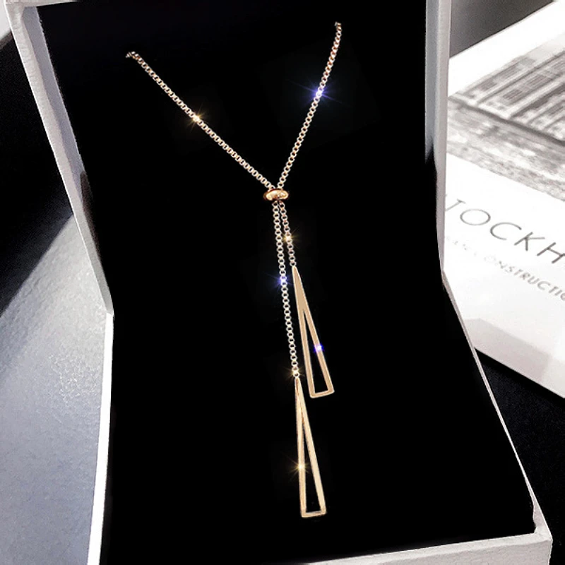 Light Luxury Niche High-End Pull-Type Triangle Tassel Necklace Ladies Fashion Charm Clavicle Chain Boudoir Honey Party Gift
Light Luxury Niche High-End Pull-Type Triangle Tassel Necklace Ladies Fashion Charm Clavicle Chain Boudoir Honey Party Gift