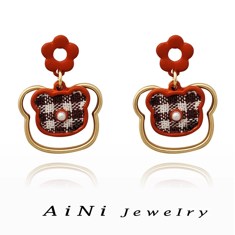 Fashion Jewelry 925 Silver Needle Little Bear Earirngs Hot Sale Sweet Korean Temperament Red Flower Earrings For Women Girl
Fashion Jewelry 925 Silver Needle Little Bear Earirngs Hot Sale Sweet Korean Temperament Red Flower Earrings For Women Girl