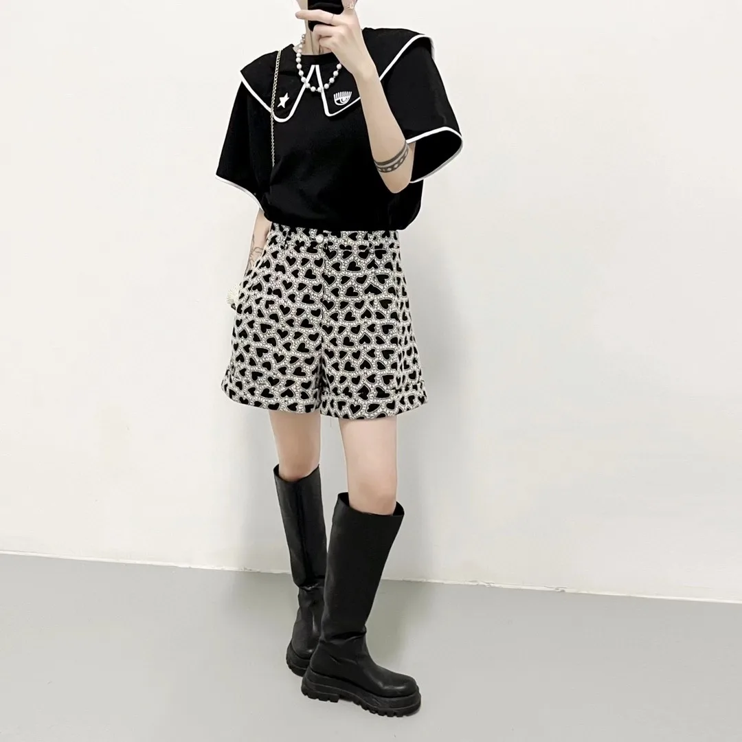 Trouser Suits Top Women's T shirt Woman Clothes Set Woman Heart Shorts 2 Pieces Shorts Casual Women's Sets T shirt Shorts Suits
Trouser Suits Top Women's T shirt Woman Clothes Set Woman Heart Shorts 2 Pieces Shorts Casual Women's Sets T shirt Shorts Suits