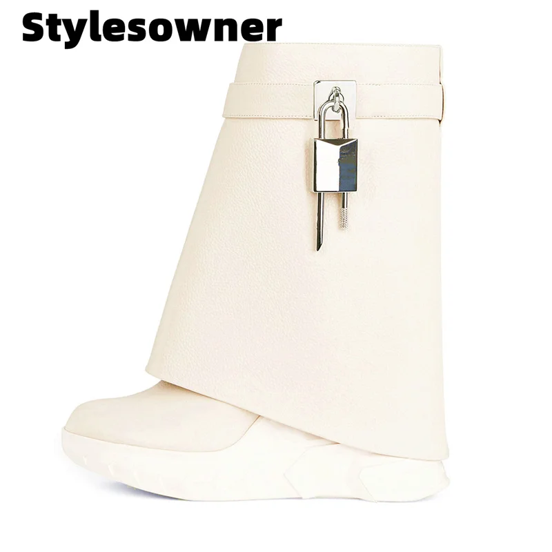 Новинка Осень-зима 2022 европейские и американские искусственные полусапожки с круглым носком на толстой подошве с металлической пряжкой на ...
Новинка Осень-зима 2022 европейские и американские искусственные полусапожки с круглым носком на толстой подошве с металлической пряжкой на ...