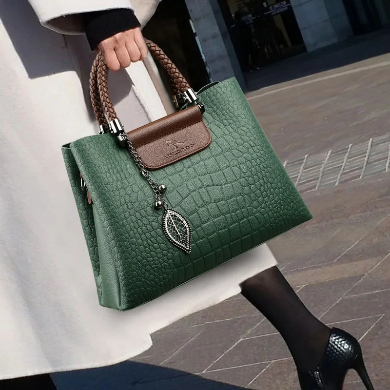 Genuine Brand Leather3 Layers Alligator Crossbody Bag for Women Female Shoulder Luxury Designer Ladies Fashion Shopping Handbags
Genuine Brand Leather3 Layers Alligator Crossbody Bag for Women Female Shoulder Luxury Designer Ladies Fashion Shopping Handbags