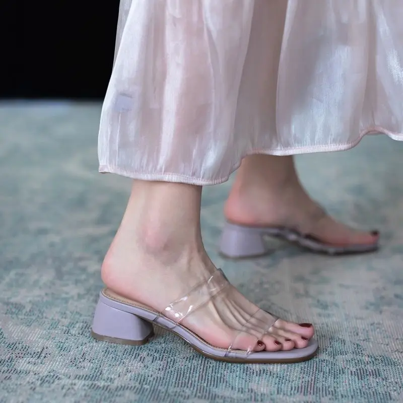 BKQU Transparent Sandals Women 2022 New Thick Heels Middle Heels Fairy Wind One Word With Sandals And Slippers For Outer Wear
BKQU Transparent Sandals Women 2022 New Thick Heels Middle Heels Fairy Wind One Word With Sandals And Slippers For Outer Wear