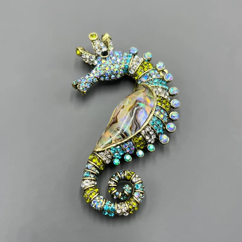 Timeless Wonder Fancy Zirconia Sea Horse Brooch Pins for Women Designer Jewelry Runway Rare Luxury Brand Sweet Gift Retro 5389
Timeless Wonder Fancy Zirconia Sea Horse Brooch Pins for Women Designer Jewelry Runway Rare Luxury Brand Sweet Gift Retro 5389