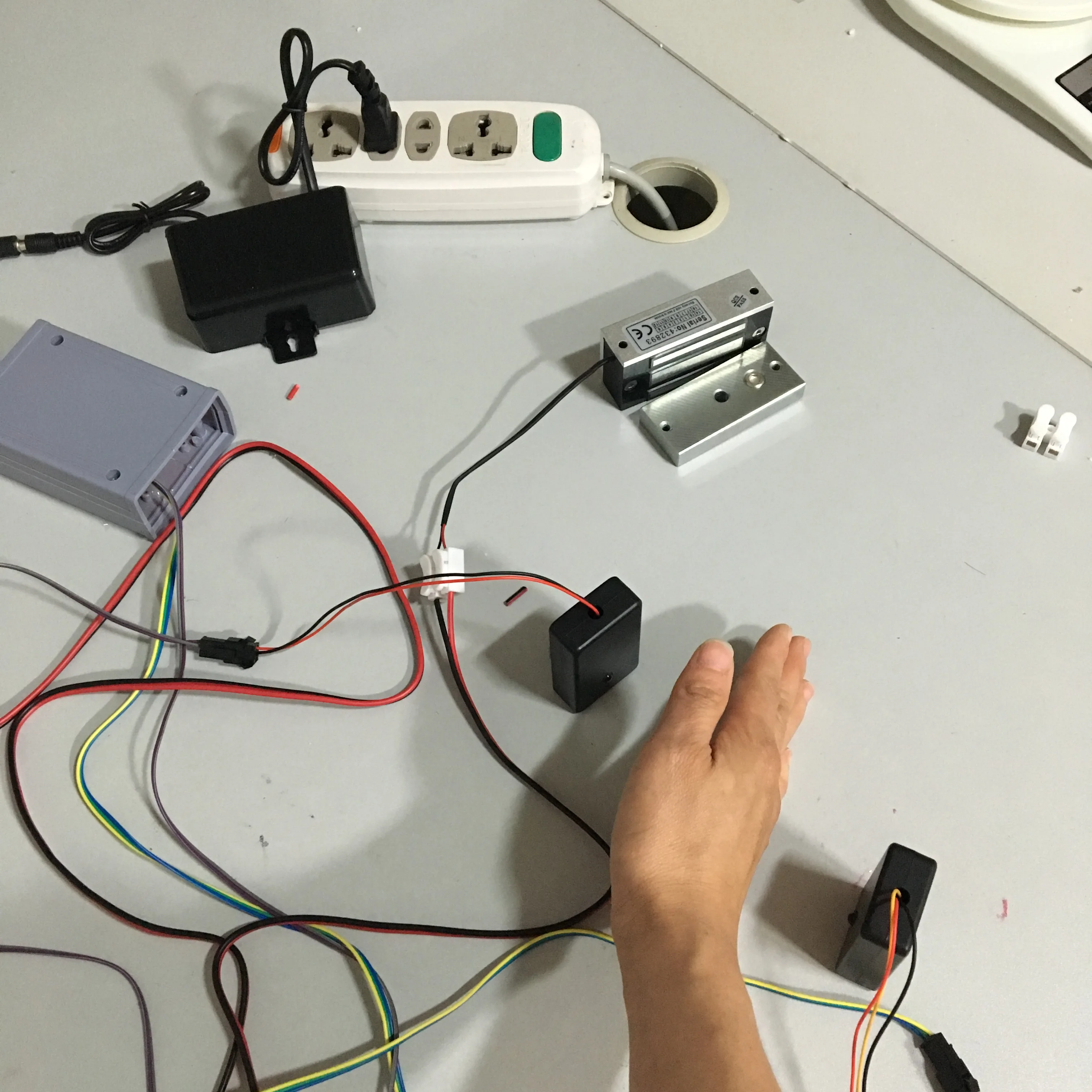 Real life escaoe room object sensor prop use Object cut or walk through to open the lock room eacape organ
Real life escaoe room object sensor prop use Object cut or walk through to open the lock room eacape organ
