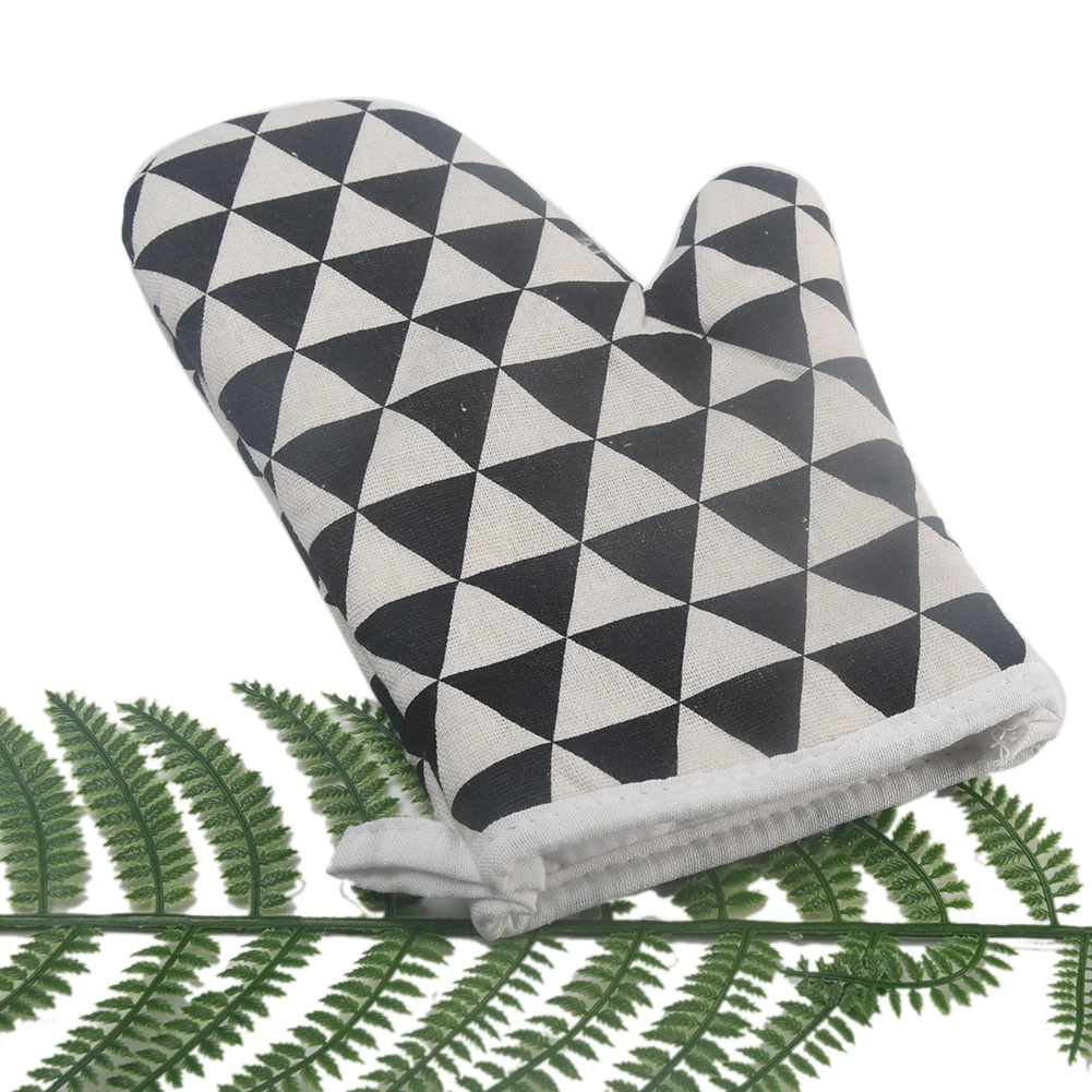 Новинка 2019, кухонные аксессуары, изолированная Нескользящая подставка для кастрюль, кухонные перчатки
Новинка 2019, кухонные аксессуары, изолированная Нескользящая подставка для кастрюль, кухонные перчатки