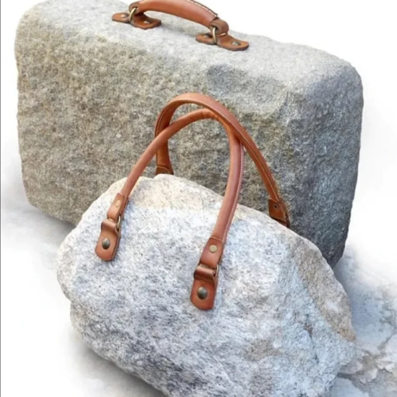 Valuable bag, stone carving, home decoration, briefcase, tote bag, office decoration
Valuable bag, stone carving, home decoration, briefcase, tote bag, office decoration