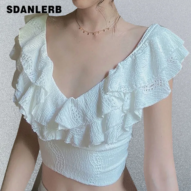 2022 Summer Sleeveless Cold-Shoulder Lace Shirt Women's Design Sense Niche White Blouse Pullover V-neck Short Ruffle Top
2022 Summer Sleeveless Cold-Shoulder Lace Shirt Women's Design Sense Niche White Blouse Pullover V-neck Short Ruffle Top