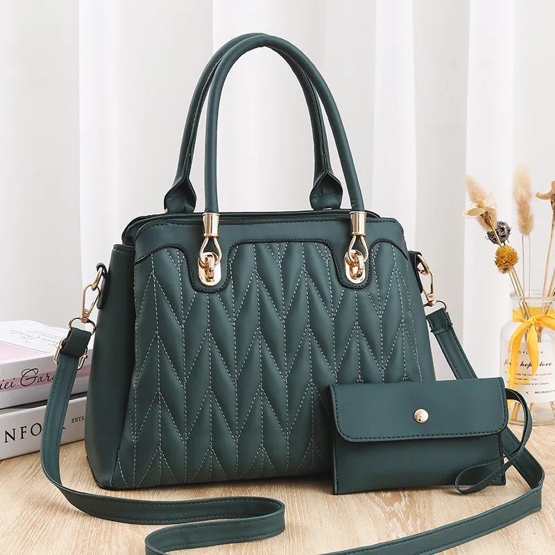 Hot Selling Two-piece Bag Women New Embroidery Line Diamond Fashion Handbag Large Capacity Ladies Luxury Shoulder Messenger Bag
Hot Selling Two-piece Bag Women New Embroidery Line Diamond Fashion Handbag Large Capacity Ladies Luxury Shoulder Messenger Bag