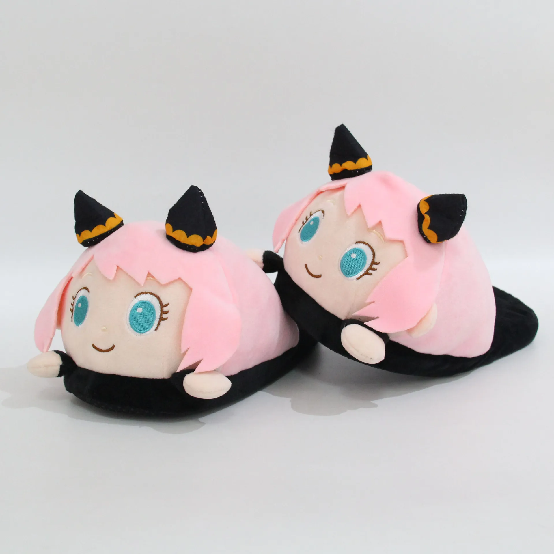 2022 Anime SPY x FAMILY Anya Forger figure kawaii Cosplay Costume Shoes Indoor Home Winter Warm Slipper originality girls gifts
2022 Anime SPY x FAMILY Anya Forger figure kawaii Cosplay Costume Shoes Indoor Home Winter Warm Slipper originality girls gifts