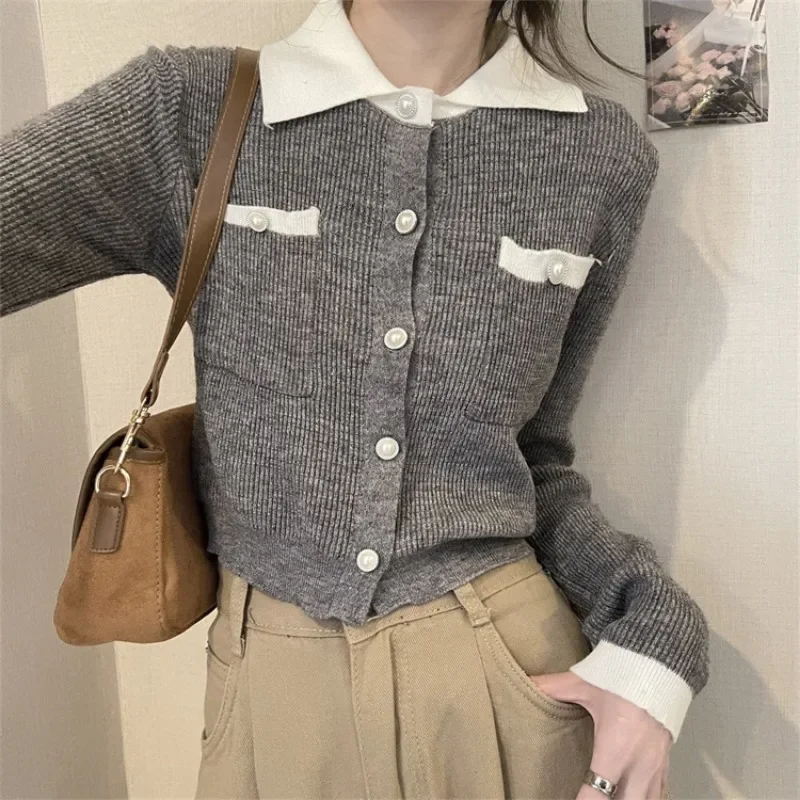 Age Reduction French Style Contrast Lapel Long Sleeve Women Sweater Coat Autumn Winter Elegant Slim Short Knit Cardigan Tops
Age Reduction French Style Contrast Lapel Long Sleeve Women Sweater Coat Autumn Winter Elegant Slim Short Knit Cardigan Tops