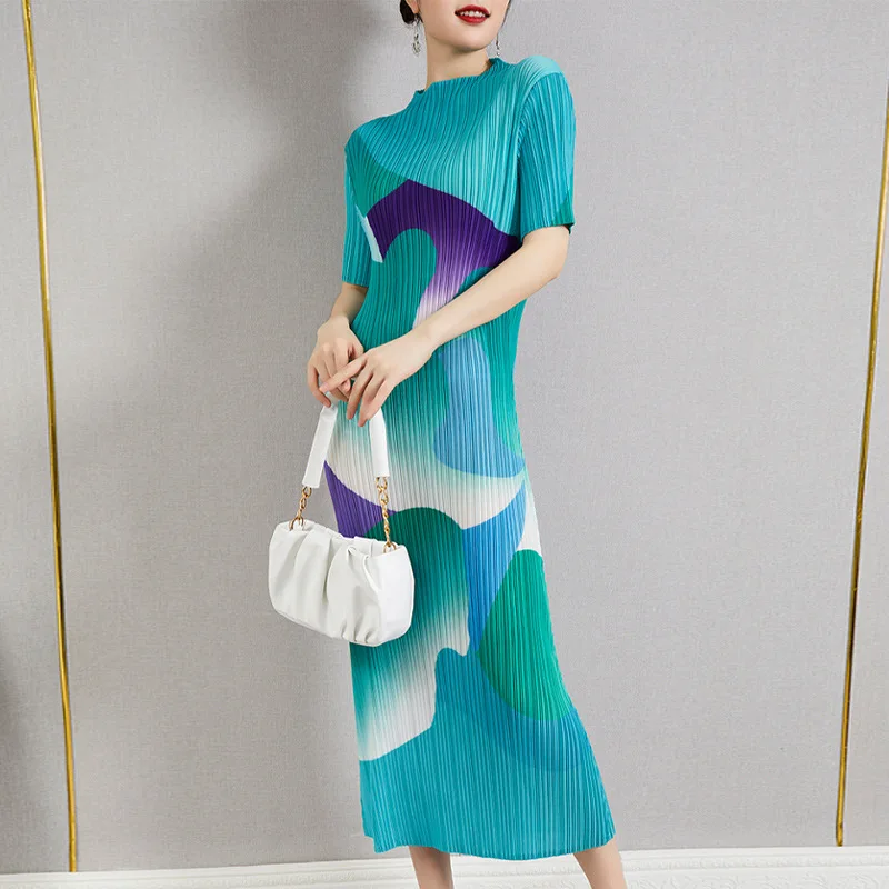 Miyake pleated dress fashion women's summer new printed short-sleeved loose high-end long skirt
Miyake pleated dress fashion women's summer new printed short-sleeved loose high-end long skirt