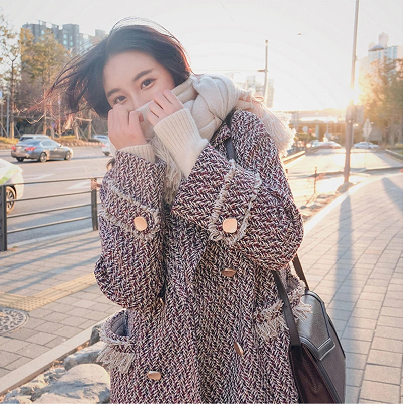 Autumn Winter Women Double-breasted Thicken Warm Long Coats 2021 Retro Houndstooth Woolen Coat Female Tassels Loose Overcoats
Autumn Winter Women Double-breasted Thicken Warm Long Coats 2021 Retro Houndstooth Woolen Coat Female Tassels Loose Overcoats