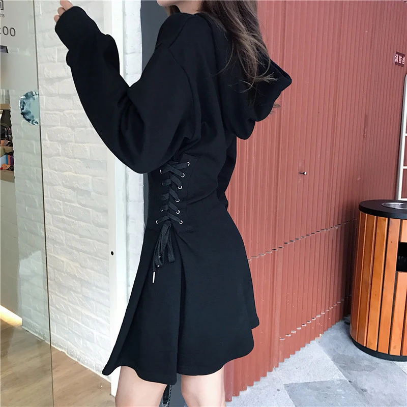 Spring 2021 Hooded Dress Women Lace Up Waist Slim Black Gothic Dress Female Short Mini Harajuku Streetwear Vestidos
Spring 2021 Hooded Dress Women Lace Up Waist Slim Black Gothic Dress Female Short Mini Harajuku Streetwear Vestidos