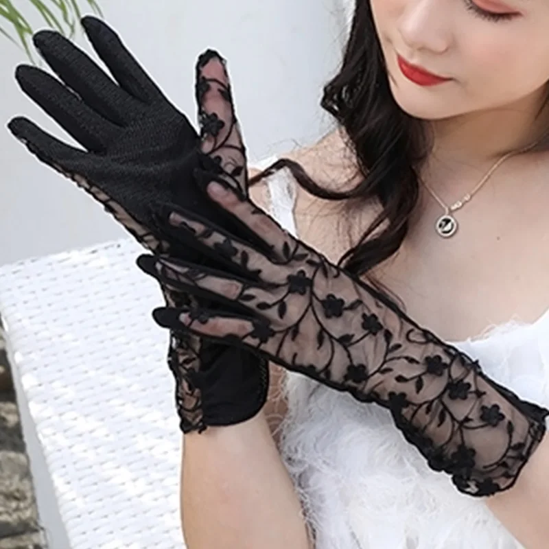 Spring Women's Gloves Slip-resistant Sunscreen Anti-UV Driving Gloves Lace Sexy Transparent Breathable Mesh
Spring Women's Gloves Slip-resistant Sunscreen Anti-UV Driving Gloves Lace Sexy Transparent Breathable Mesh
