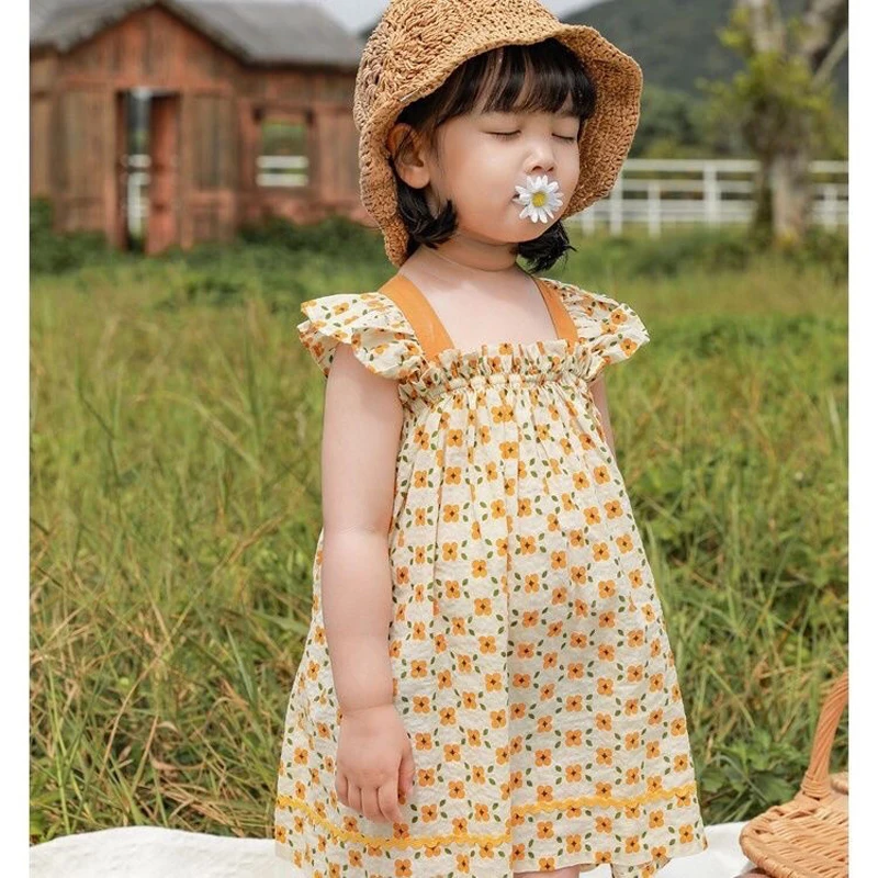 Toddle Girls Cute Clothes Summer Korean Children's Cotton Sleeveless Cute Princess Sling Floral Dress Loose Skirt 2-5 Year Old
Toddle Girls Cute Clothes Summer Korean Children's Cotton Sleeveless Cute Princess Sling Floral Dress Loose Skirt 2-5 Year Old