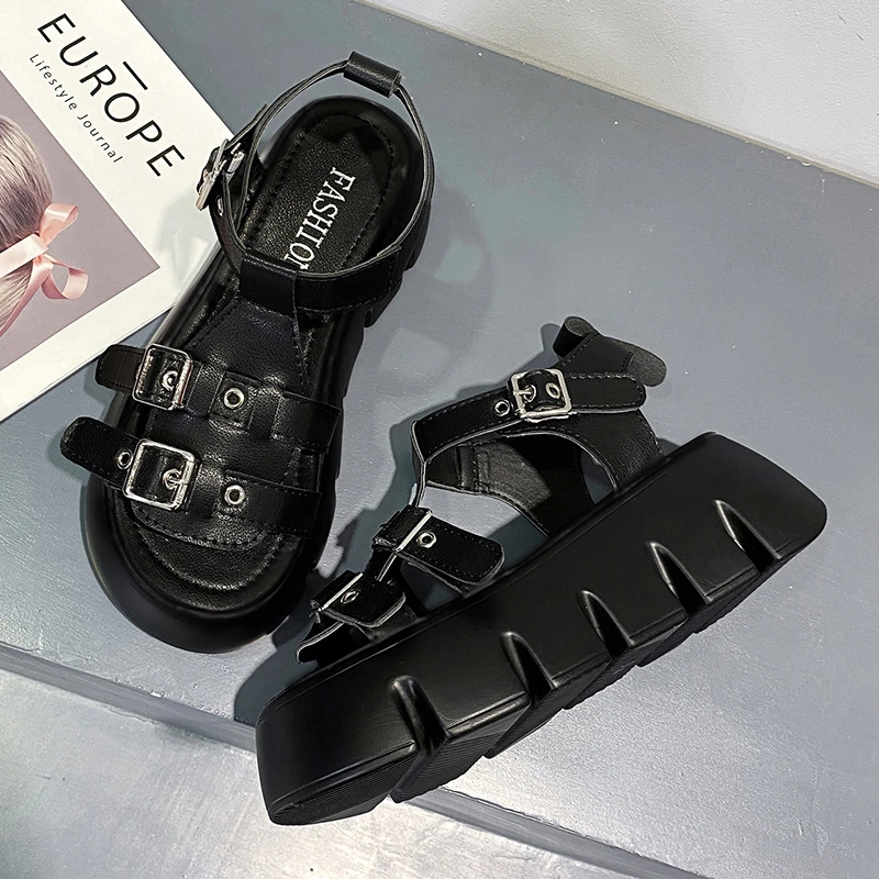 2022 Summer Women Platform Sandals Fashion Buckle Design New Thick Bottom IncreasedSexy Gladiator Style Beach Black Woman Shoes
2022 Summer Women Platform Sandals Fashion Buckle Design New Thick Bottom IncreasedSexy Gladiator Style Beach Black Woman Shoes