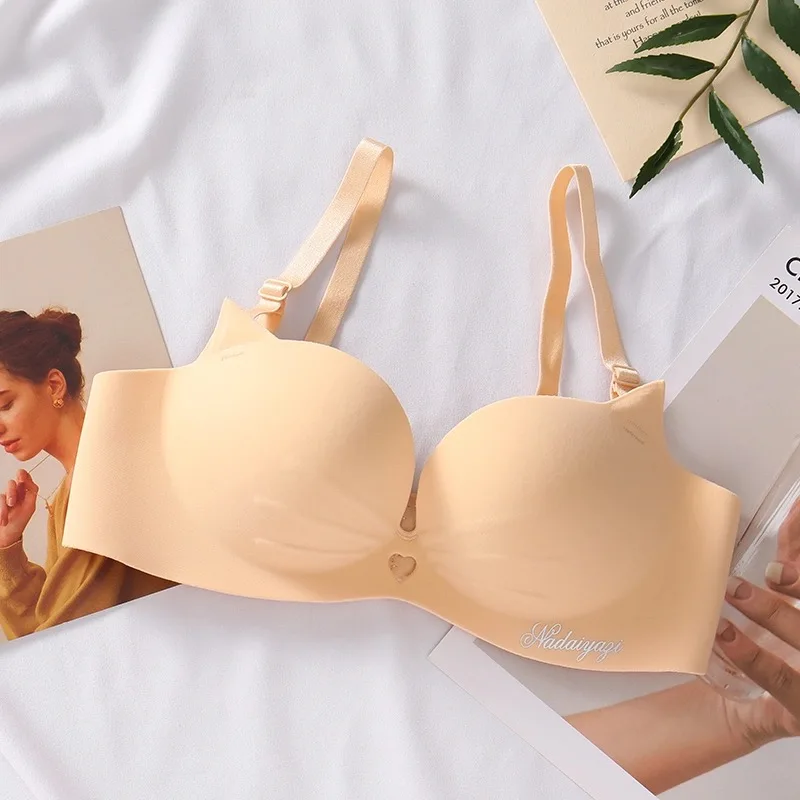 Sexy Seamless Bras for Women Push Up Bralette Wire Free Adjustable Sexy Bra Straps Summer Lingerie Bras Red Breathable Underwear
Sexy Seamless Bras for Women Push Up Bralette Wire Free Adjustable Sexy Bra Straps Summer Lingerie Bras Red Breathable Underwear