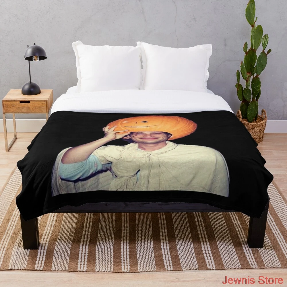 mgg and a pumpkin Throw Blanket blanket cover, warm decoration, bed and sofa, applicable to men and women
mgg and a pumpkin Throw Blanket blanket cover, warm decoration, bed and sofa, applicable to men and women