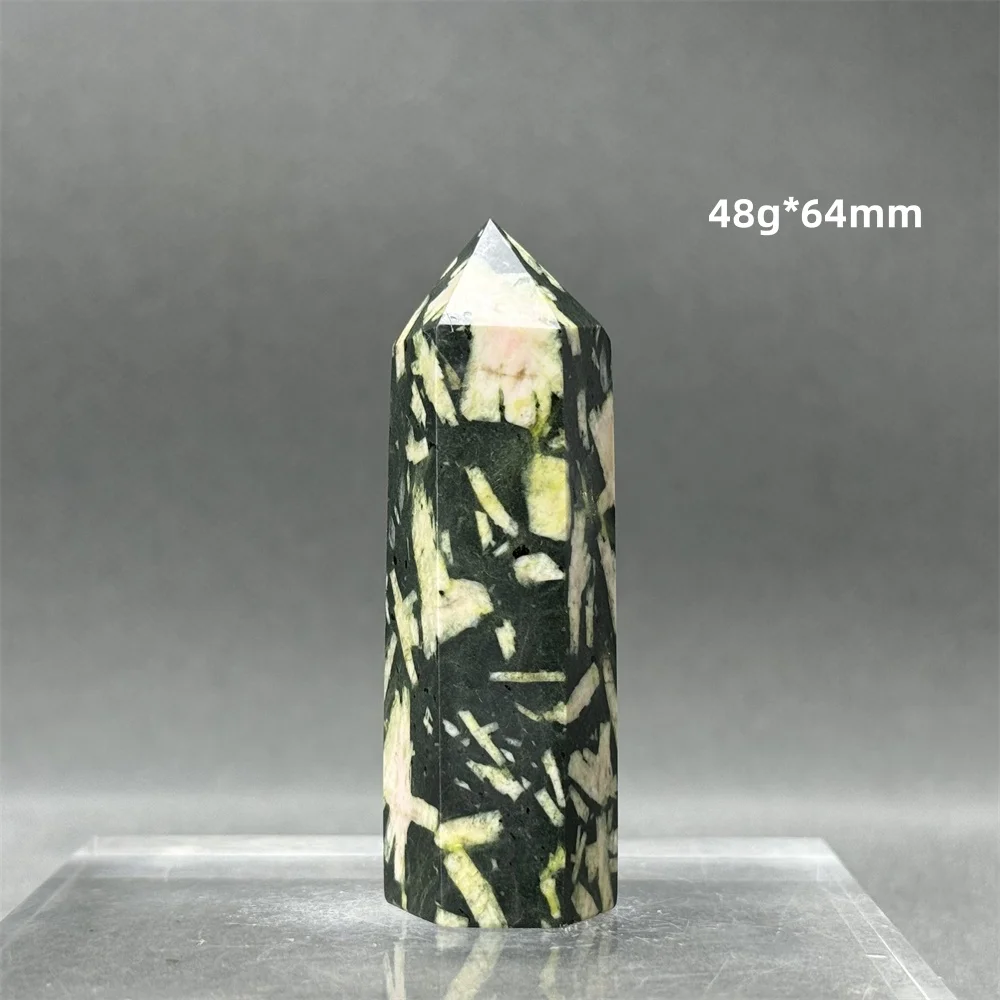 Хризантема шестигранный обелиск из камня
Хризантема шестигранный обелиск из камня