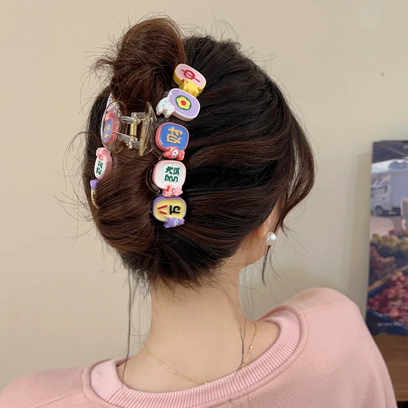 New Style Candy Color Mahjong Clip Women's Fashion Plastic Large Claw Crab Hair Card Ponytail Hair Ornament Headdress
New Style Candy Color Mahjong Clip Women's Fashion Plastic Large Claw Crab Hair Card Ponytail Hair Ornament Headdress