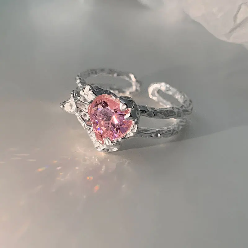 Sweet Pink Glass Filled Love Ring Female Retro Fashion Temperament Romantic Opening Adjustable Jewelry Accessories for Women
Sweet Pink Glass Filled Love Ring Female Retro Fashion Temperament Romantic Opening Adjustable Jewelry Accessories for Women