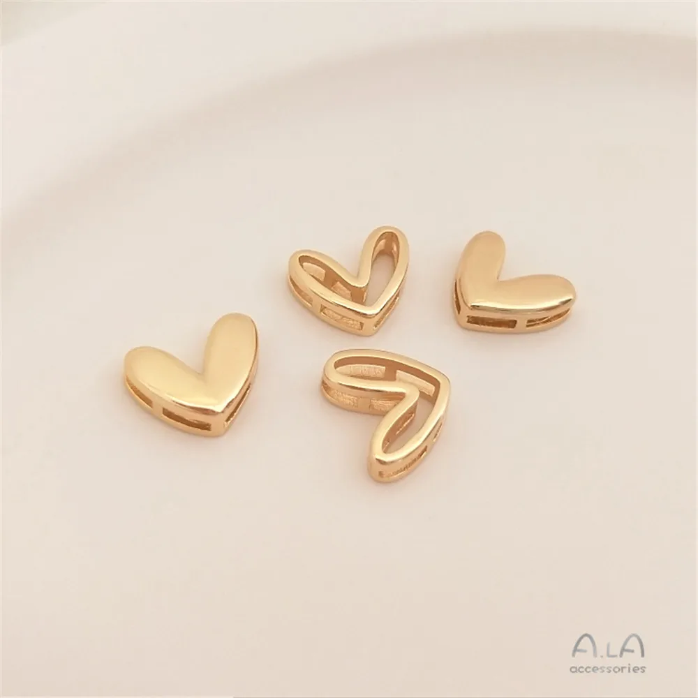 Bright face Love Pendant hollowed out peach heart clavicle chain pendant DIY Necklace ear pendant accessories
Bright face Love Pendant hollowed out peach heart clavicle chain pendant DIY Necklace ear pendant accessories