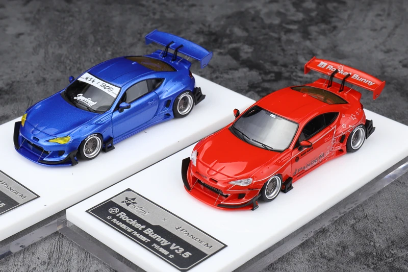 Модель автомобиля металлическая статическая FuelMe 1:64 для Toyota 86GT, Pandem V3.5, JDM, ограниченная серия, игрушка в подарок
Модель автомобиля металлическая статическая FuelMe 1:64 для Toyota 86GT, Pandem V3.5, JDM, ограниченная серия, игрушка в подарок