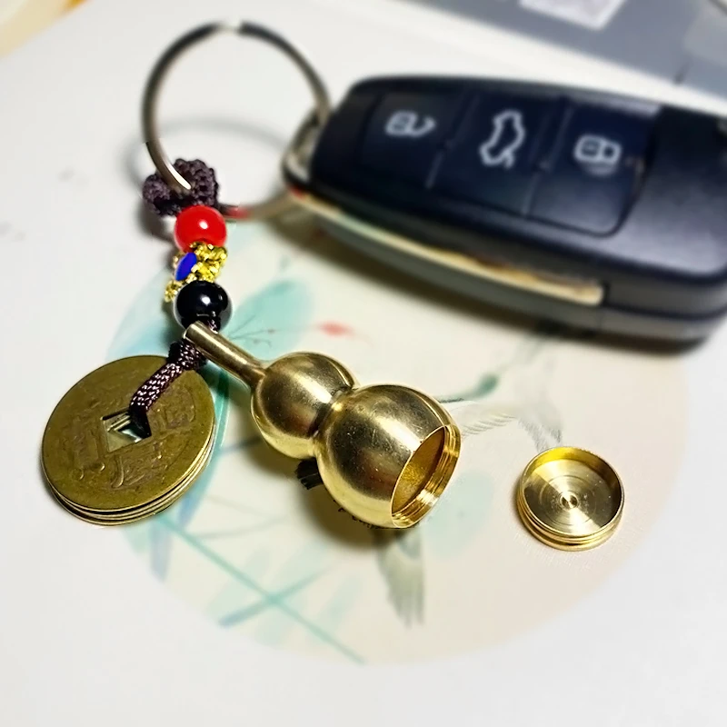 Pure brass gourd key chain pendant high-grade car key chain hollow opening pendant five emperor coin
Pure brass gourd key chain pendant high-grade car key chain hollow opening pendant five emperor coin