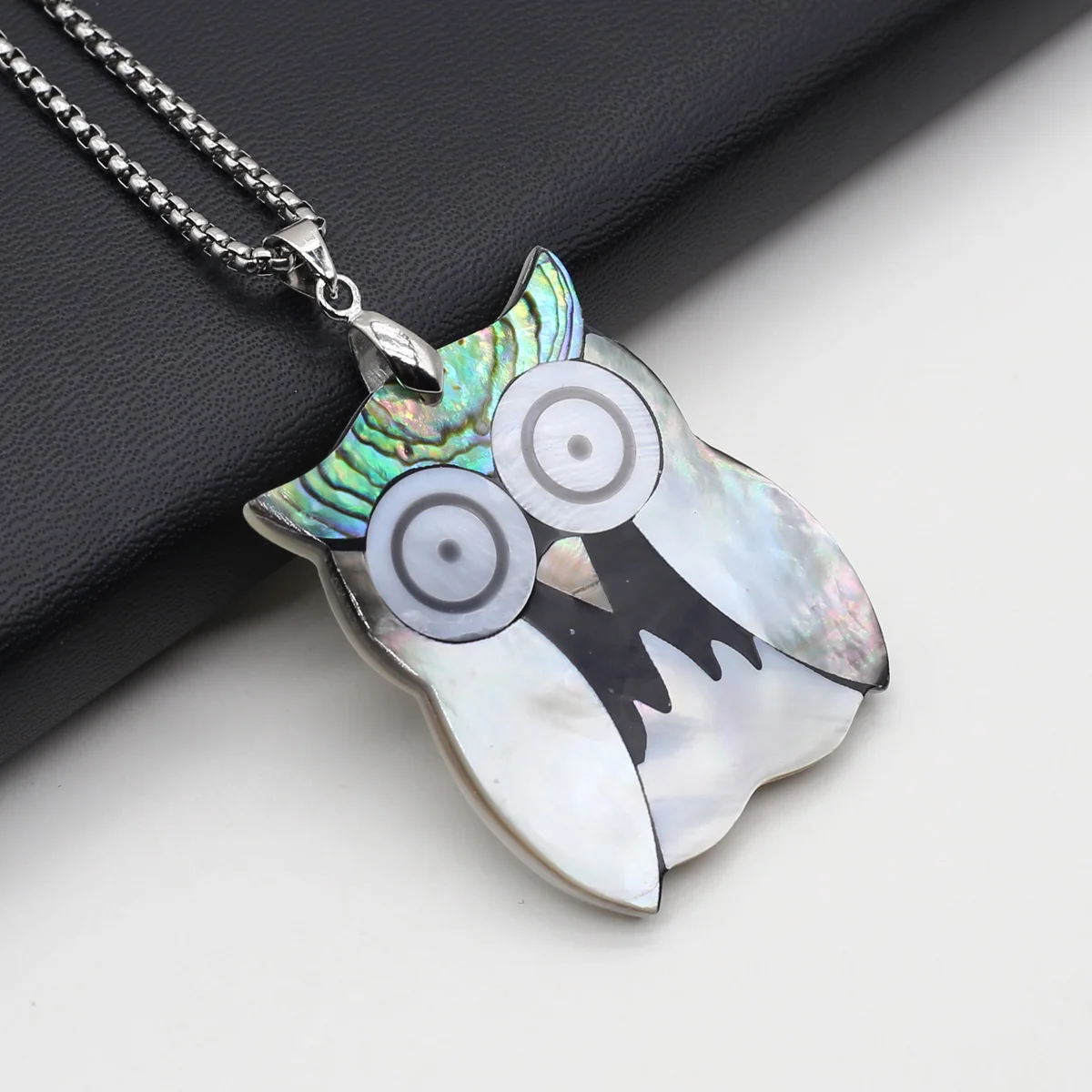 Natural Mother-of-pearl Pendant Necklace Quirky Owl Shape Shell Pendant High Quality for Women Necklace Jewelry Gifts
Natural Mother-of-pearl Pendant Necklace Quirky Owl Shape Shell Pendant High Quality for Women Necklace Jewelry Gifts